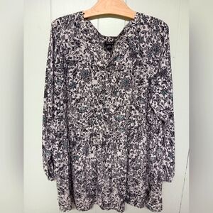 Torrid sz 3 womens black white floral chiffon top peasant tie neck womens sz 3X